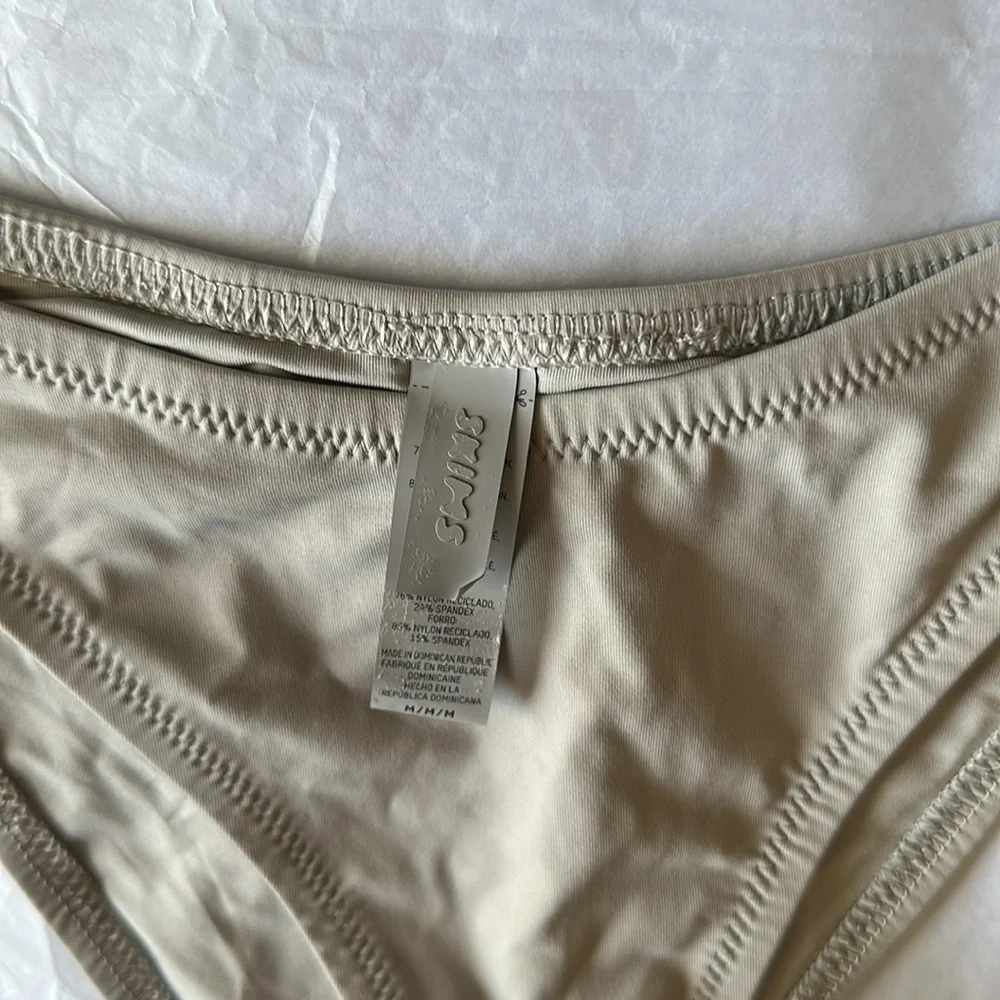 Skims‎ swim bottoms CHEEKY TANGA COLOR CHROME SIZE M NWOT